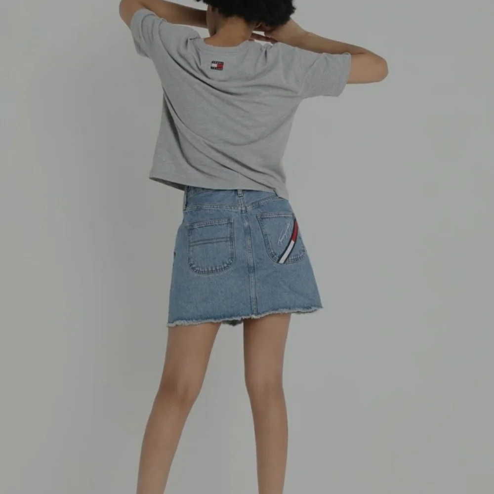 Vtg Tommy Hilfiger Denim 90s Denim Skirt Mid Blue Logo flag patch Size S